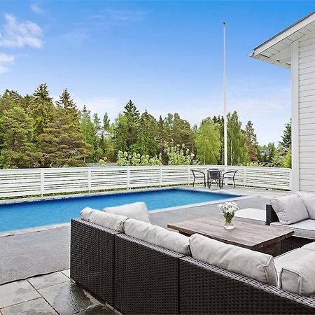 Villa Med Pool Och Bara 600M Till Havet! Труса Екстер'єр фото